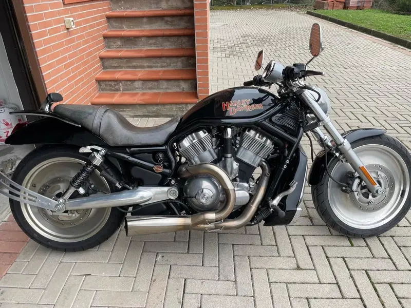 Harley-Davidson 1130 V-ROD (2002 - 05) - VRSCB
