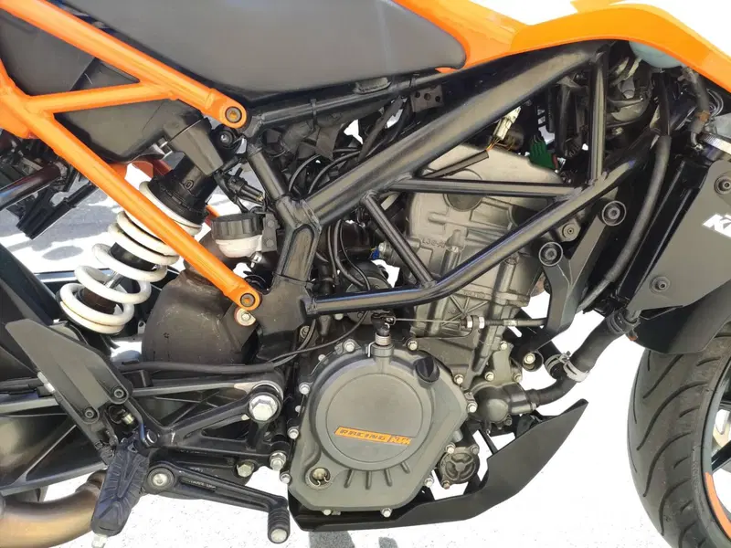 KTM 125 Duke ABS (2017 - 20) (4)