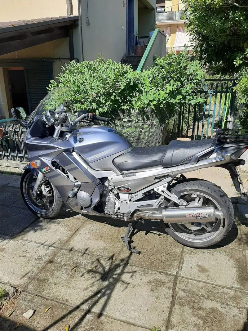 Yamaha FJR 1300 A (2006 - 12) (2)