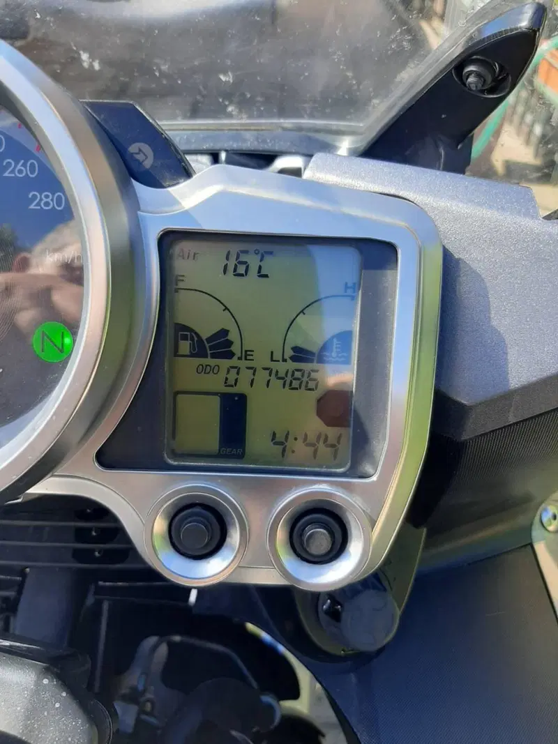 Yamaha FJR 1300 A (2006 - 12) (9)