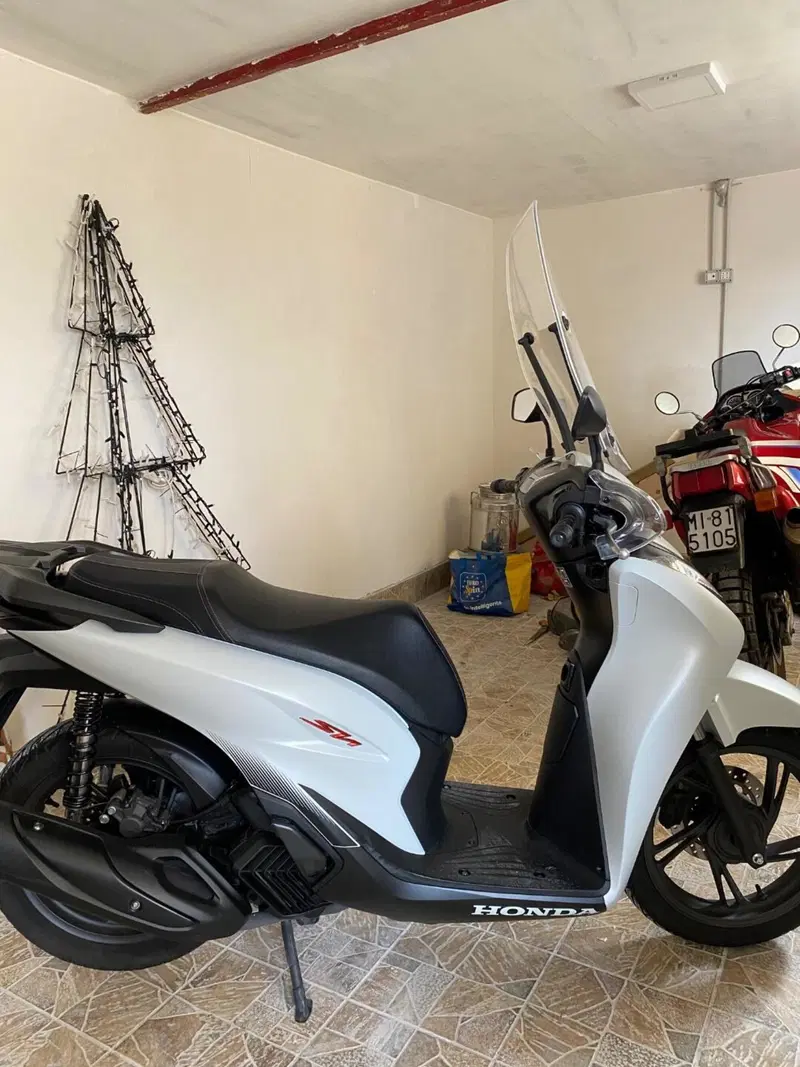 Honda SH 125i Sport (2024 - 25) (3)
