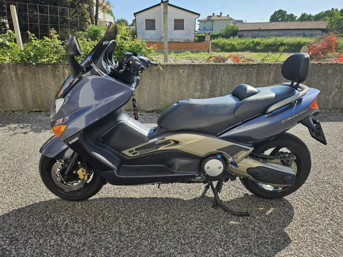Yamaha T-Max 500 (2004 - 07) (2)