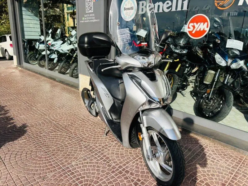 Honda SH 150i (2017 - 19) (2)