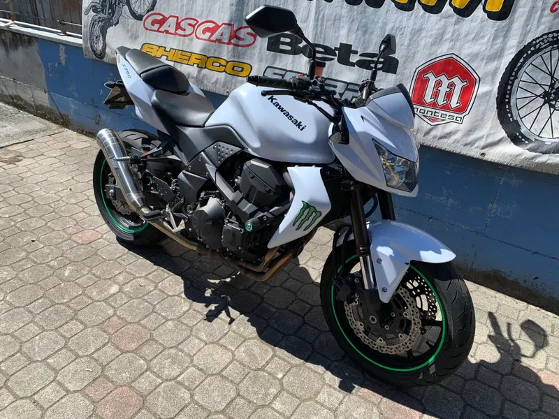 Kawasaki Z 750 (2007 - 14) (2)