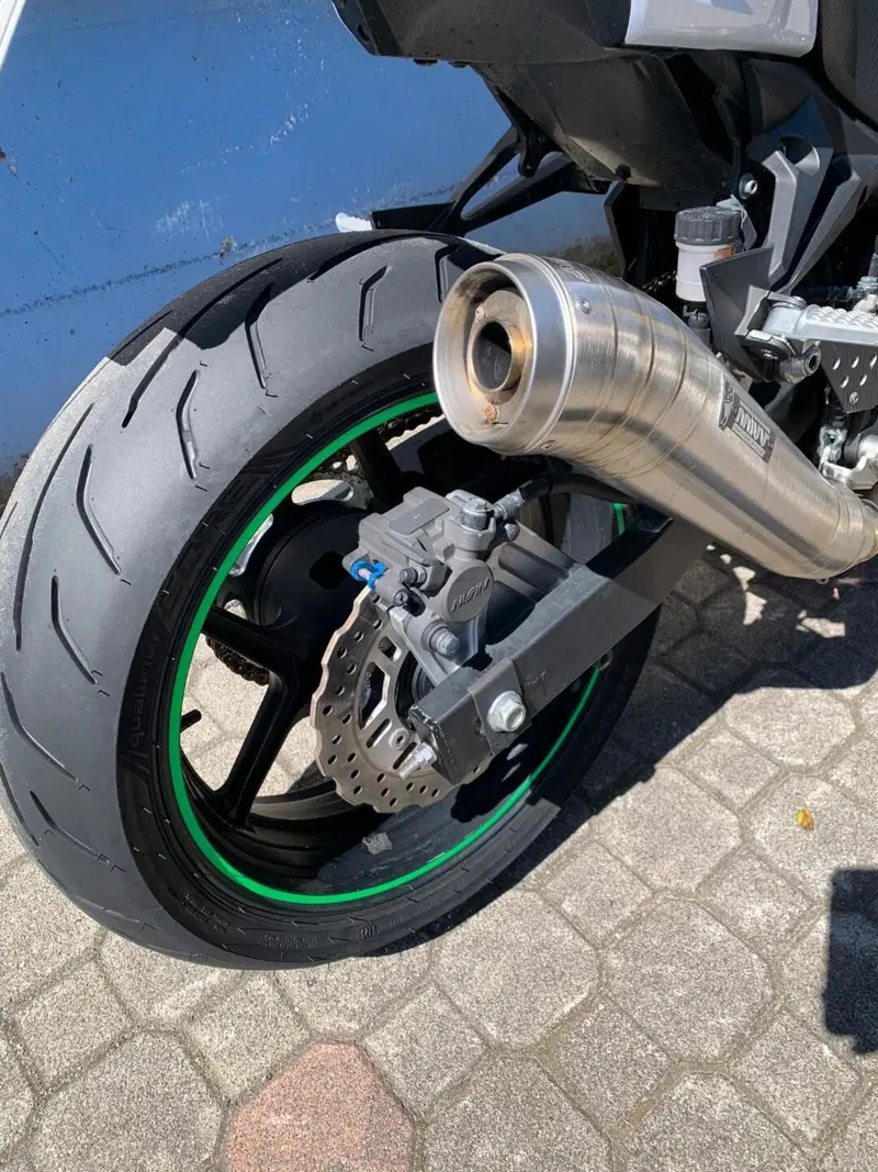 Kawasaki Z 750 (2007 - 14) (6)