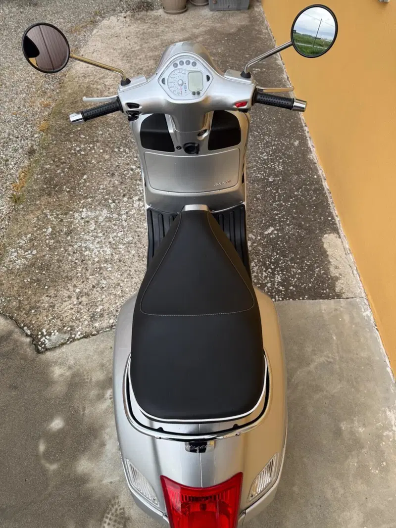 Vespa GTS 250 i.e. (3)