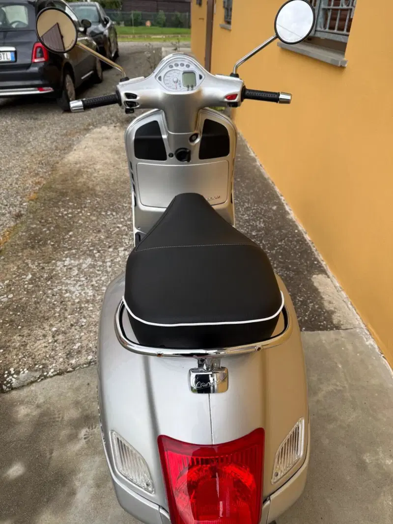 Vespa GTS 250 i.e. (4)