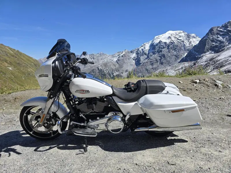 Harley-Davidson Street Glide (2024 - 26)