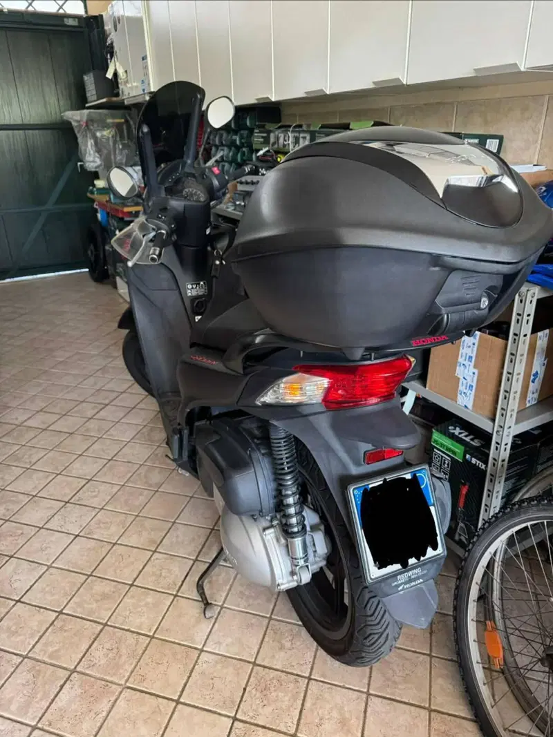 Honda SH 300 i (2011 - 14) (2)