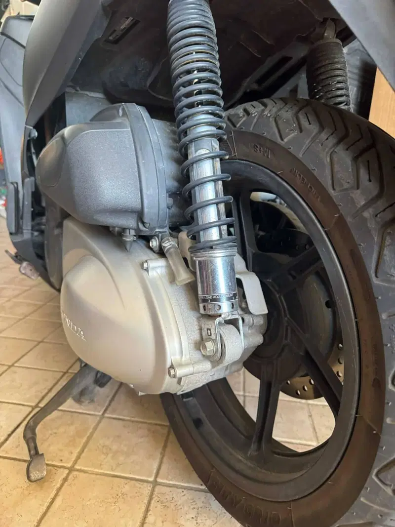 Honda SH 300 i (2011 - 14) (6)