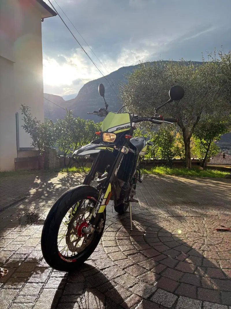 Fantic Motor Motard 125 M Performance 4t (2019) (3)