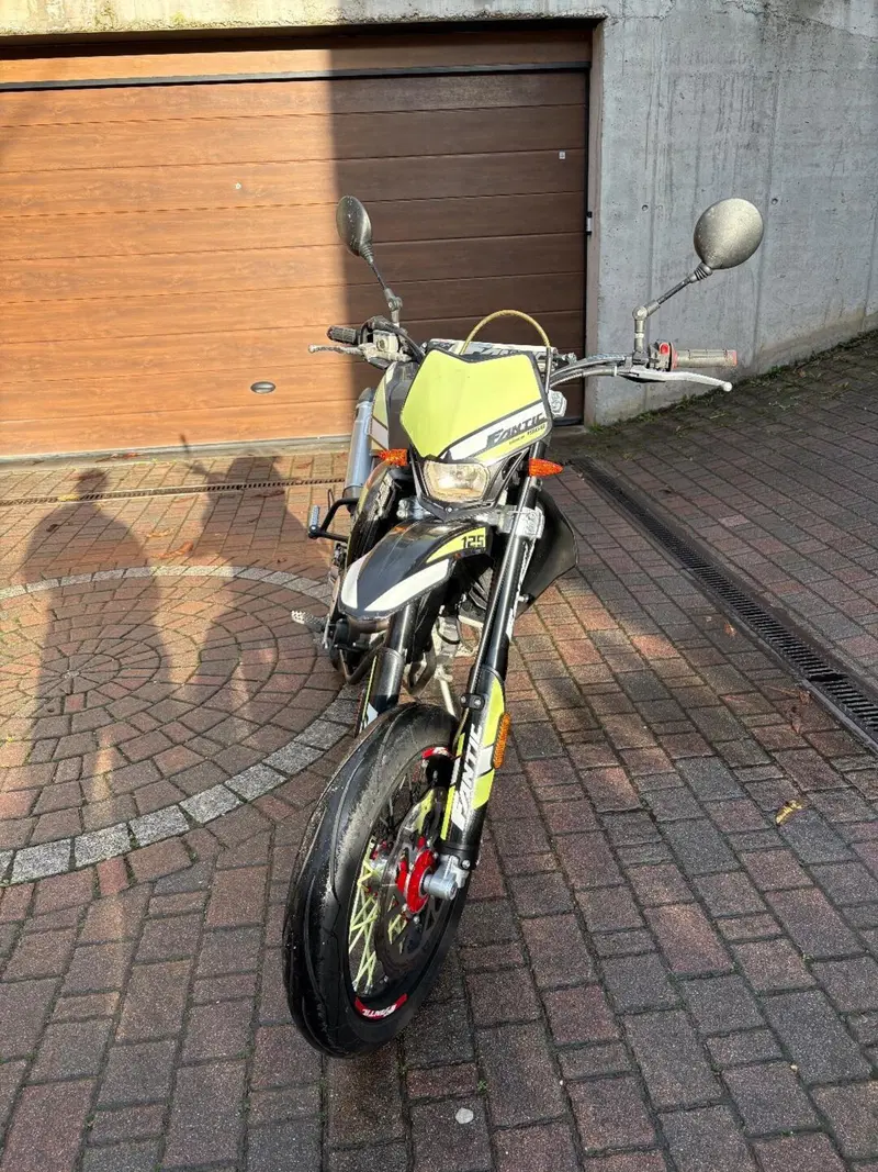 Fantic Motor Motard 125 M Performance 4t (2019) (5)