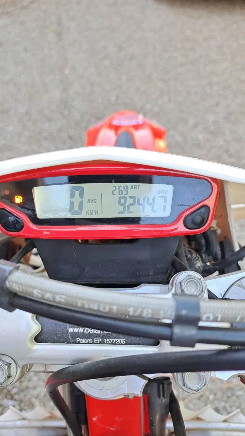 Betamotor RR 350 4T Enduro EFI (2015) (5)