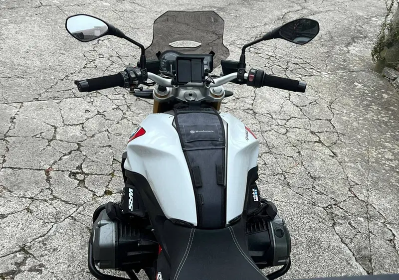 Bmw R 1200 R (2015 - 16) (2)