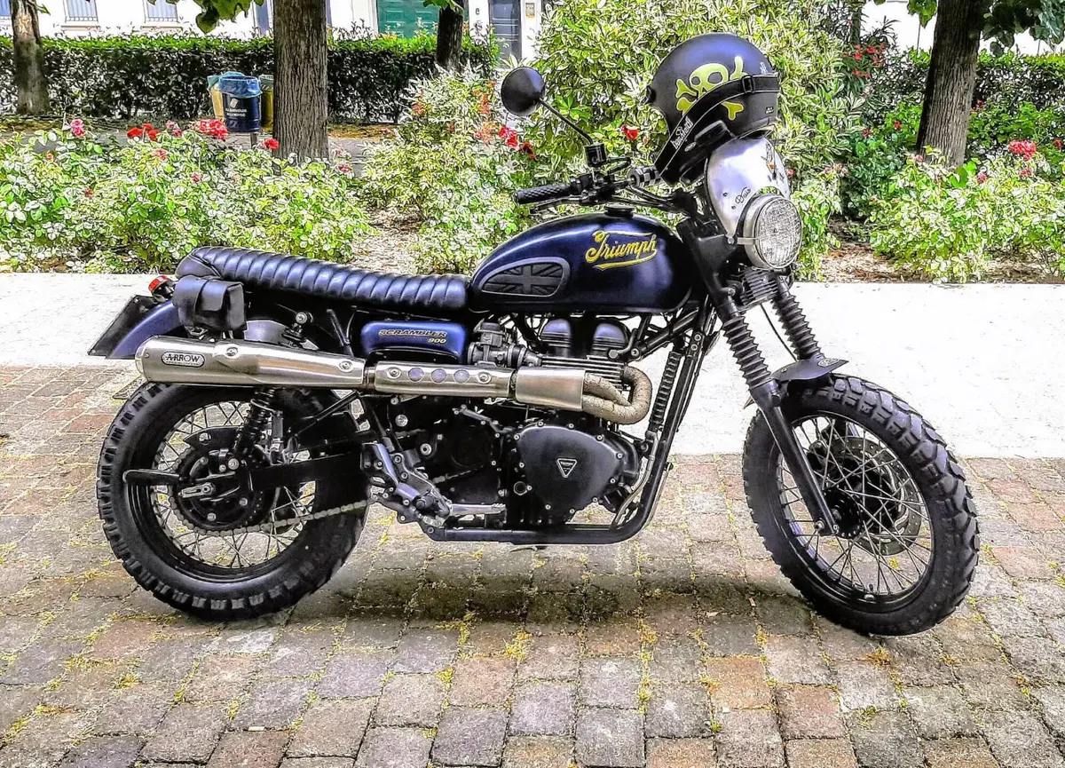Triumph Scrambler (2006 - 17) (2)