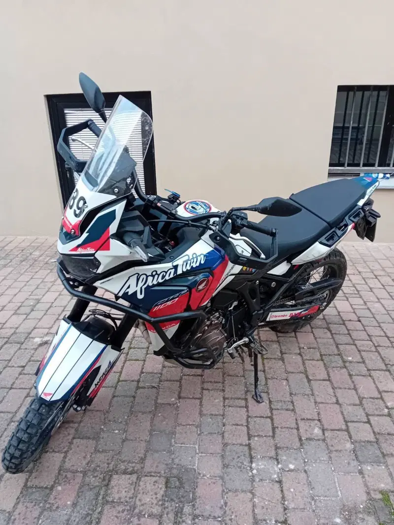Honda Africa Twin CRF 1100L Urban (2022 - 23) (2)