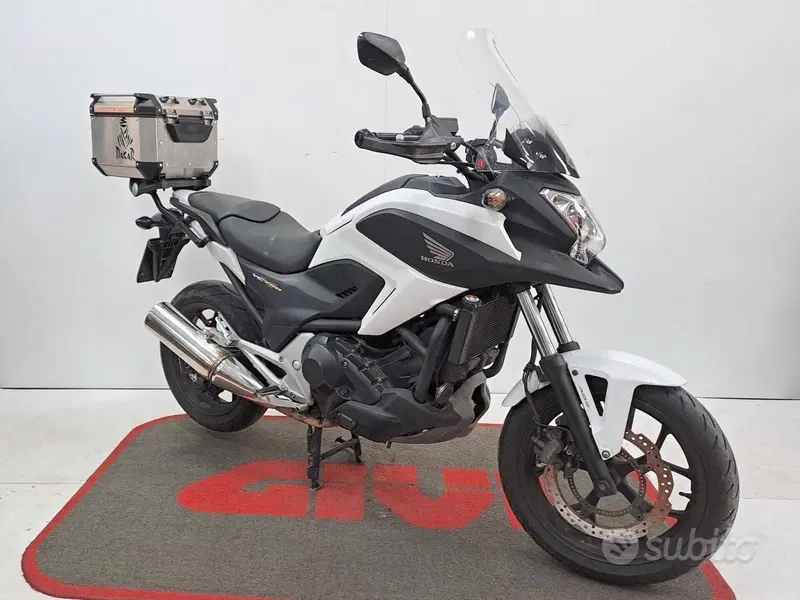 Honda NC 750 X ABS (2014 - 15) (2)