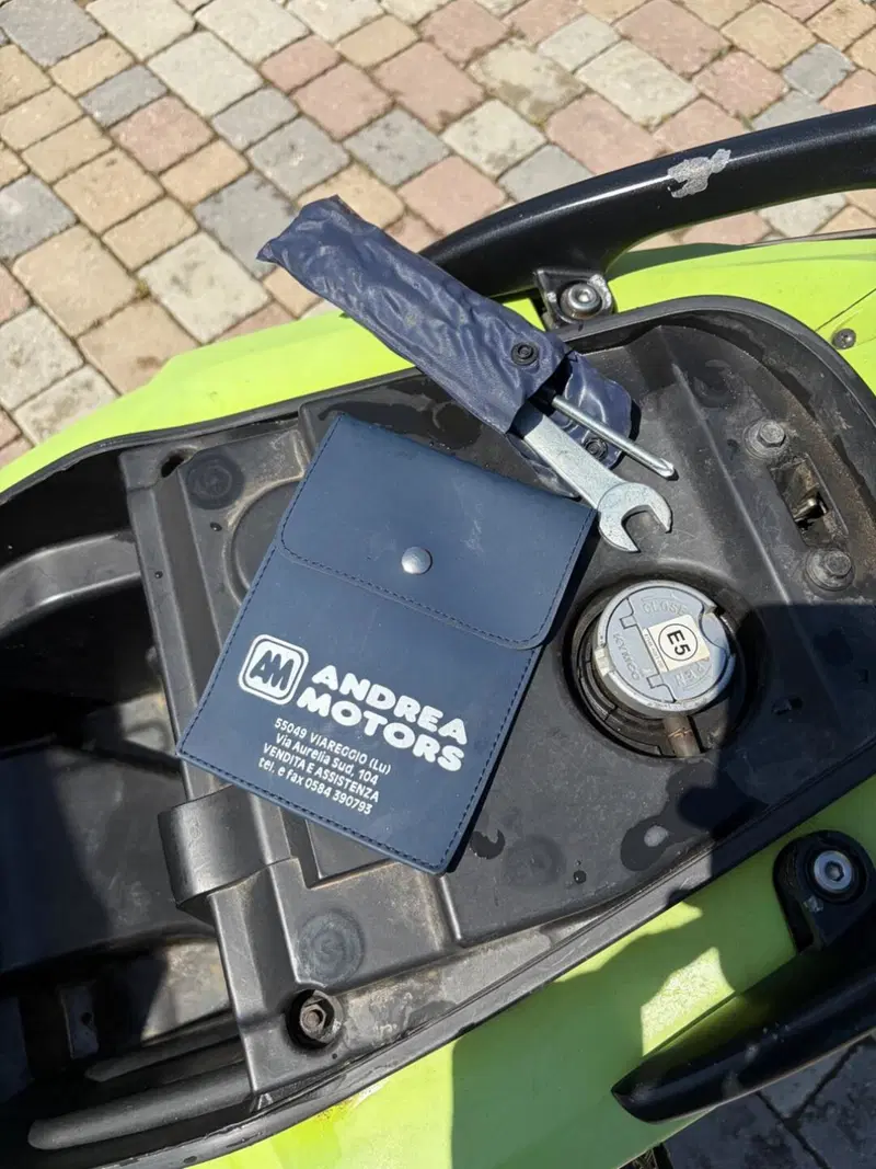 Kymco Super 8 50 R (2022 - 26) (11)