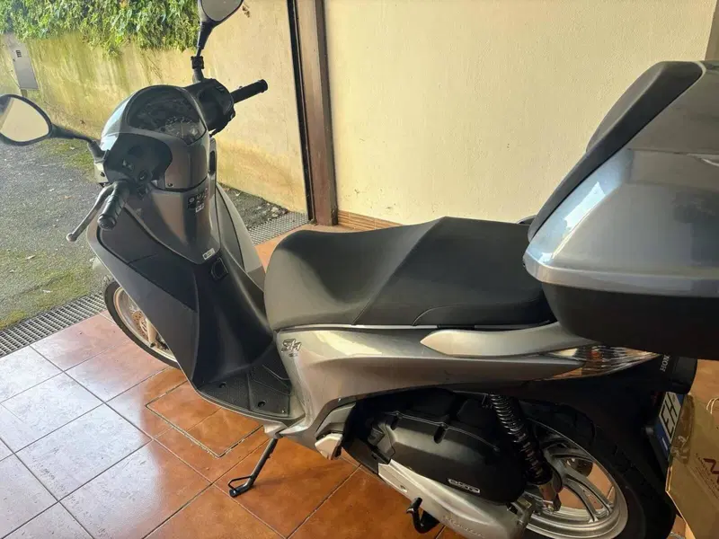 Honda SH 150i (2017 - 19) (4)