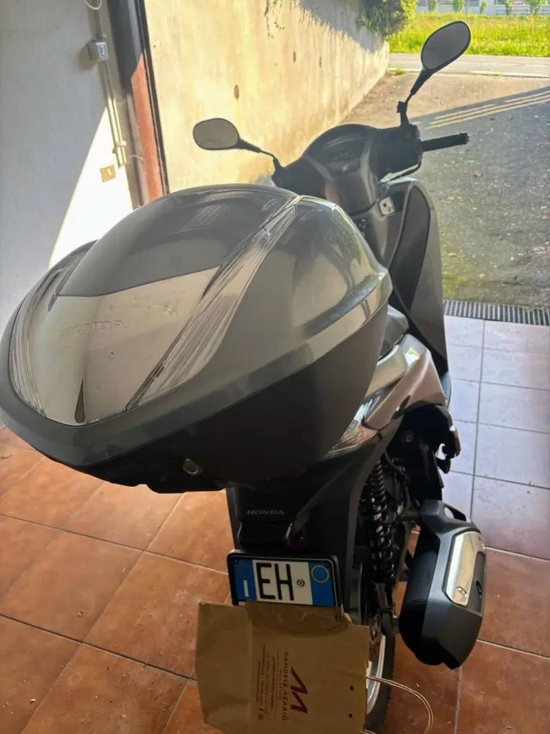 Honda SH 150i (2017 - 19) (5)