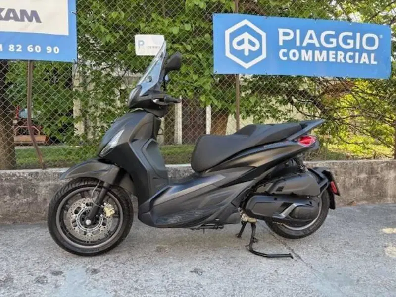 Piaggio Beverly 400 S ABS-ASR (2021 - 24) (2)
