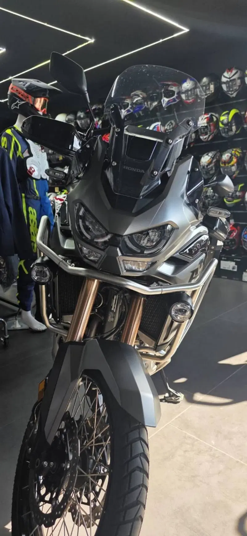 Honda Africa Twin CRF 1100L Adventure Sports DCT Travel Edition (2022 - 23) (2)