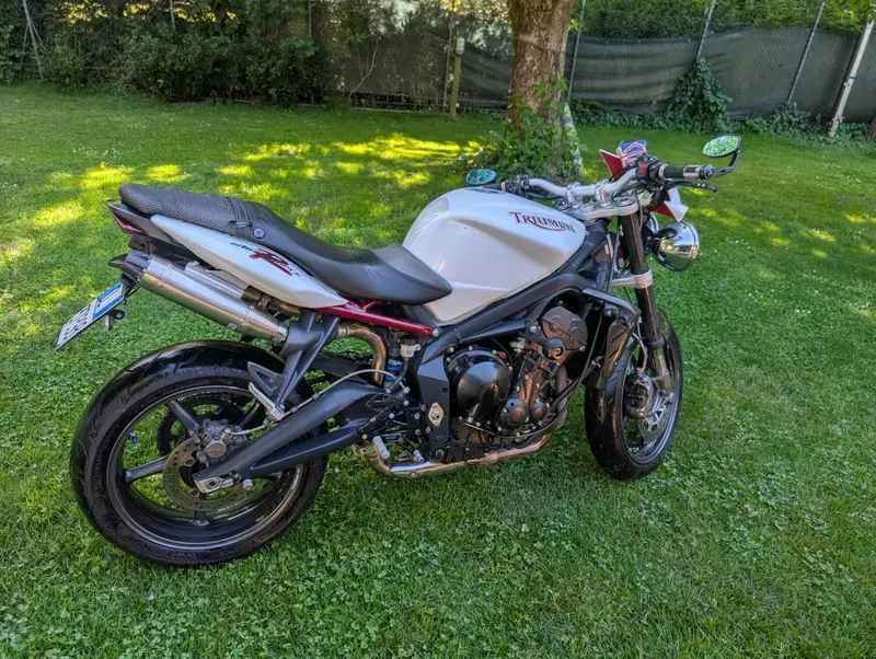 Triumph Street Triple R (2009 - 12) (3)