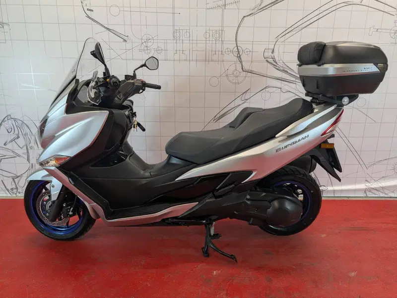 Suzuki Burgman 400 (2022 - 24) (6)