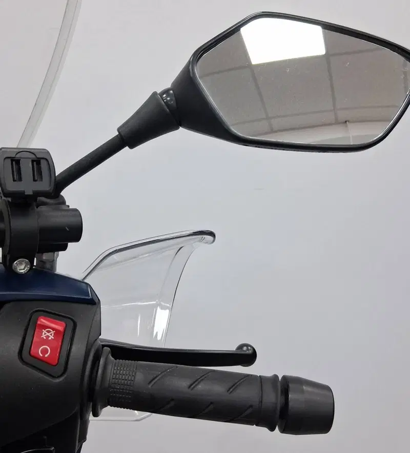 Honda SH 350 (2021 - 24) (6)