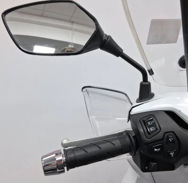 Honda SH 350 (2021 - 24) (5)