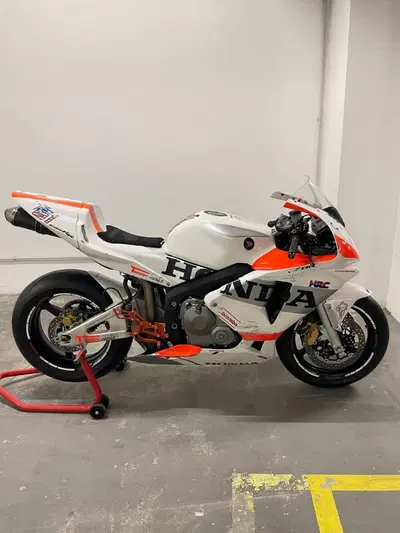 Honda CBR 600 RR (2003 - 04) usata