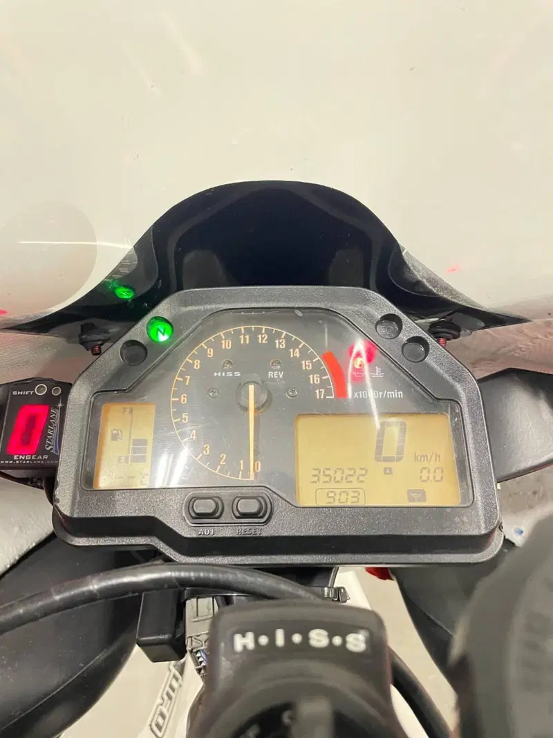 Honda CBR 600 RR (2003 - 04) (3)