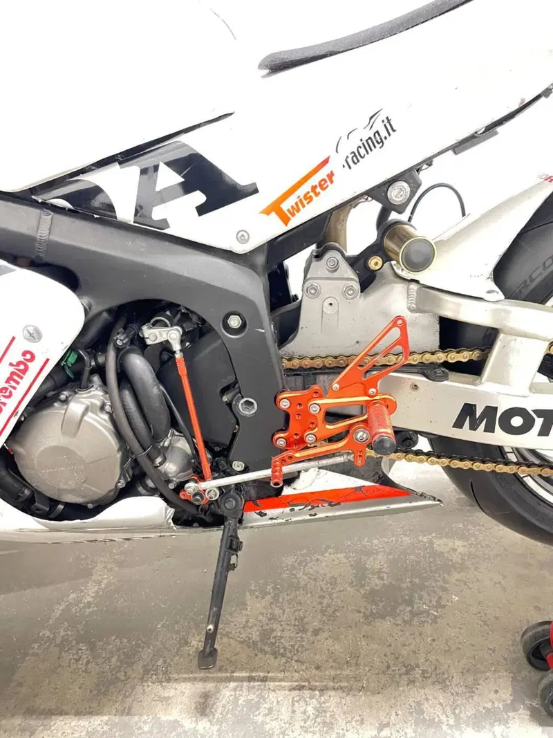 Honda CBR 600 RR (2003 - 04) (10)