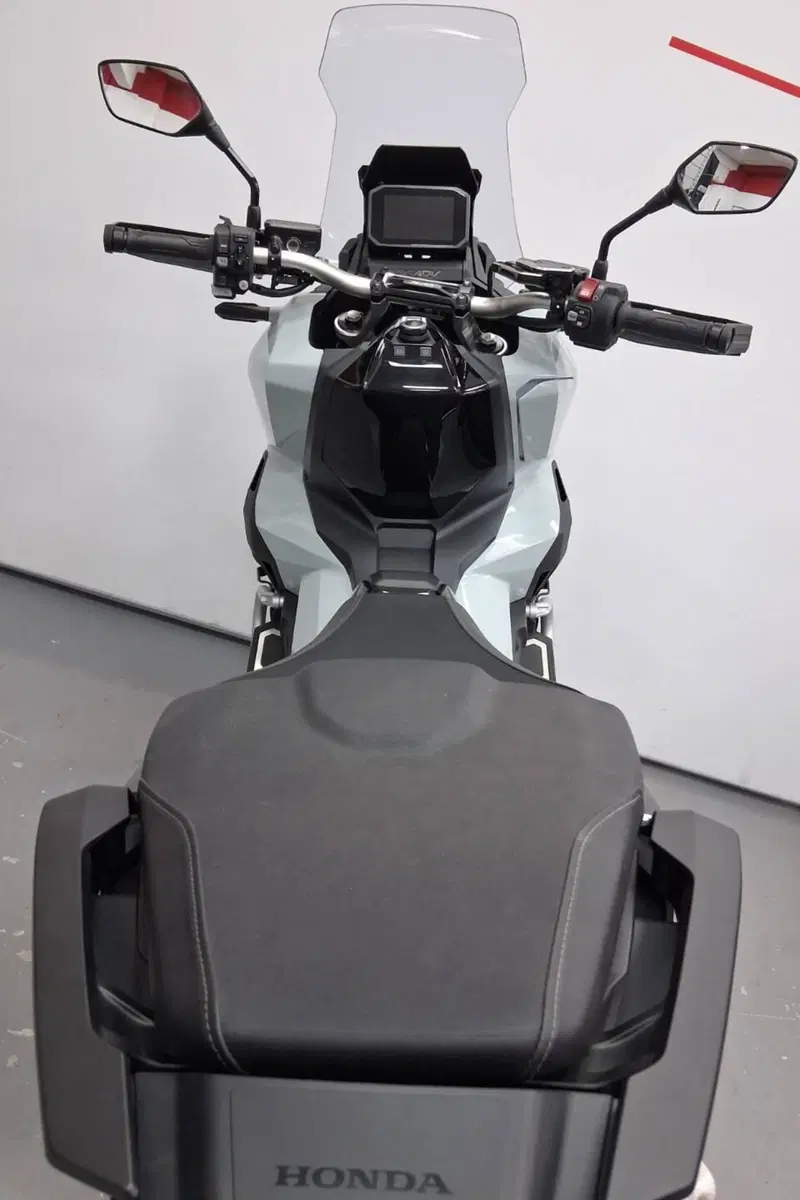 Honda X-ADV 750 DCT (2021 - 24) (4)