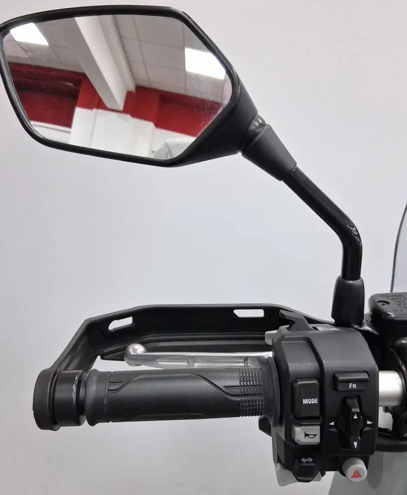 Honda X-ADV 750 DCT (2021 - 24) (5)