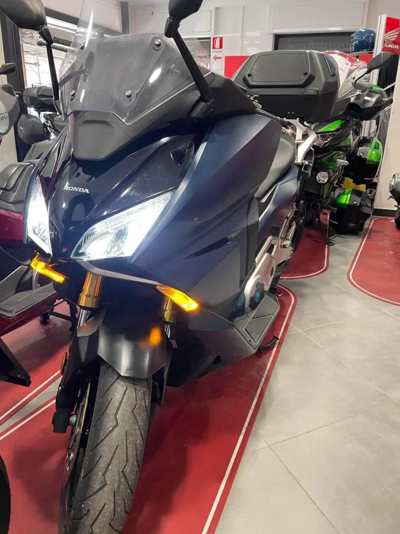 Honda Forza 750 DCT (2021 - 24) (3)