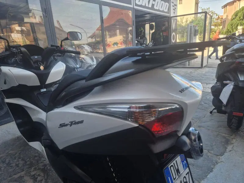 Honda SW-T 400 (2009 - 16) (6)