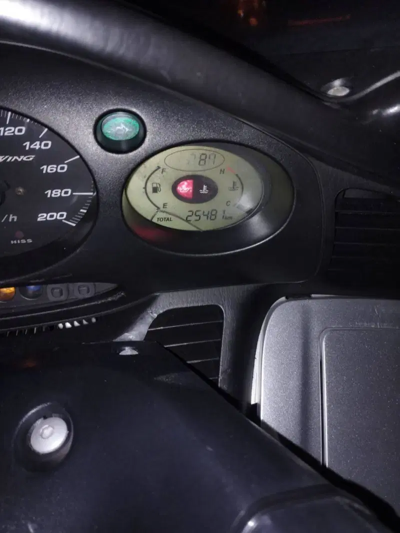 Honda Silver Wing 600 (2001 - 05) (11)