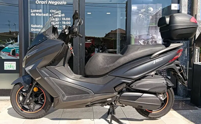 Kymco X-Town 300i ABS (2016 - 20) (3)