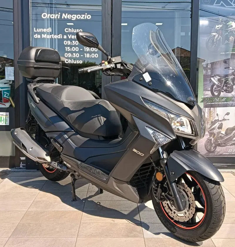 Kymco X-Town 300i ABS (2016 - 20) (5)