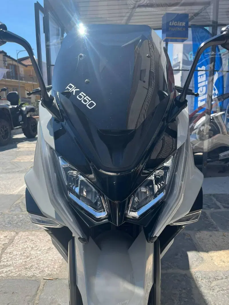 Kymco AK 550 ETS (2021 - 26) (7)