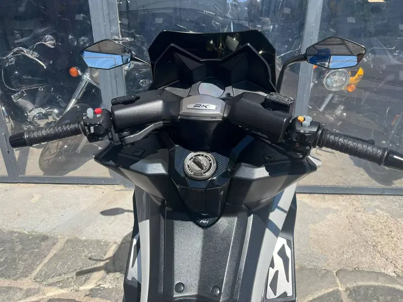 Kymco AK 550 ETS (2021 - 26) (6)