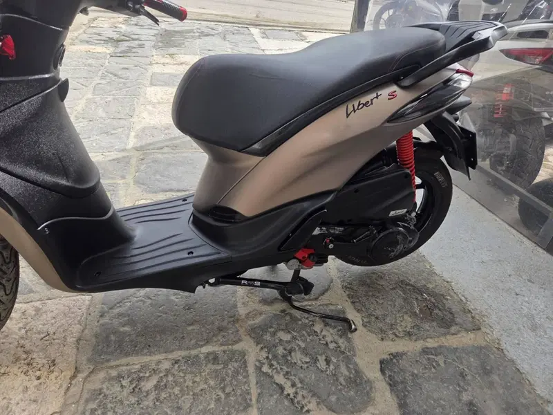 Piaggio Liberty S 50 4T (2020) (9)