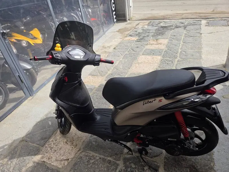 Piaggio Liberty S 50 4T (2020) (10)