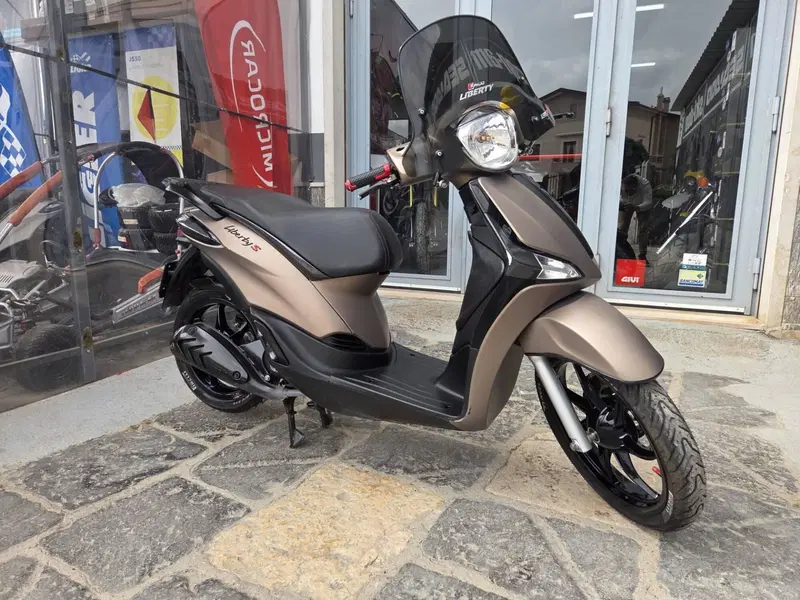 Piaggio Liberty S 50 4T (2020) (3)