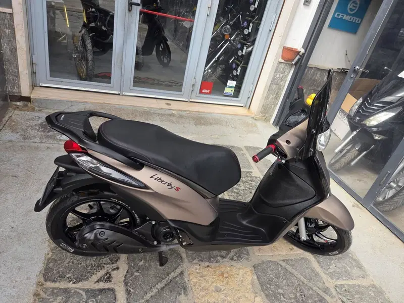 Piaggio Liberty S 50 4T (2020) (8)