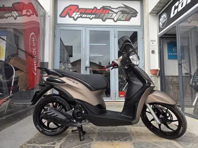 Piaggio Liberty S 50 4T (2020) usata
