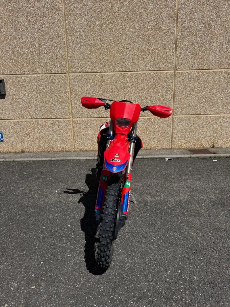 Honda CRF 250RX Enduro Special (2024) (2)