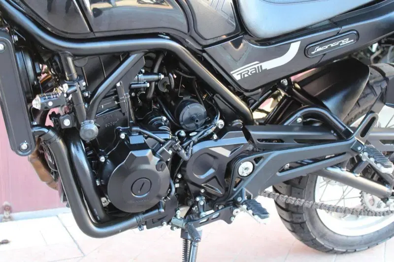 Benelli Leoncino 500 Trail (2021 - 26) (5)