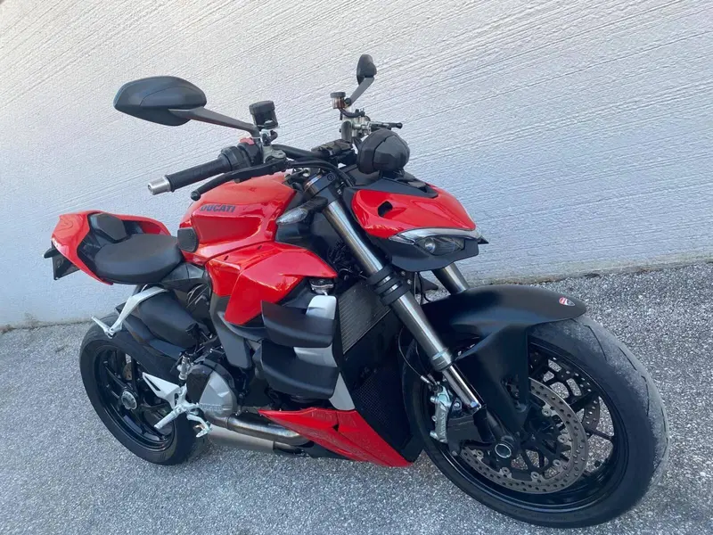 Ducati Streetfighter V2 (2022 - 24) (2)